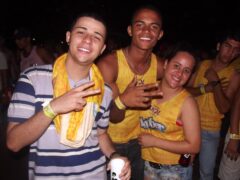 Oktober 10 Anos